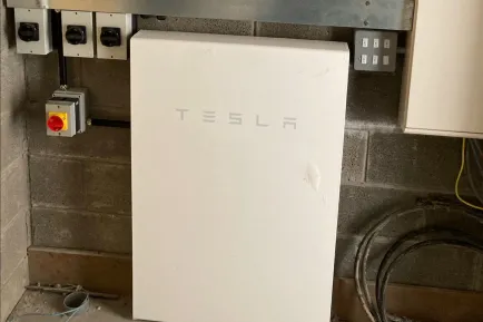 Tesla battery storage installation